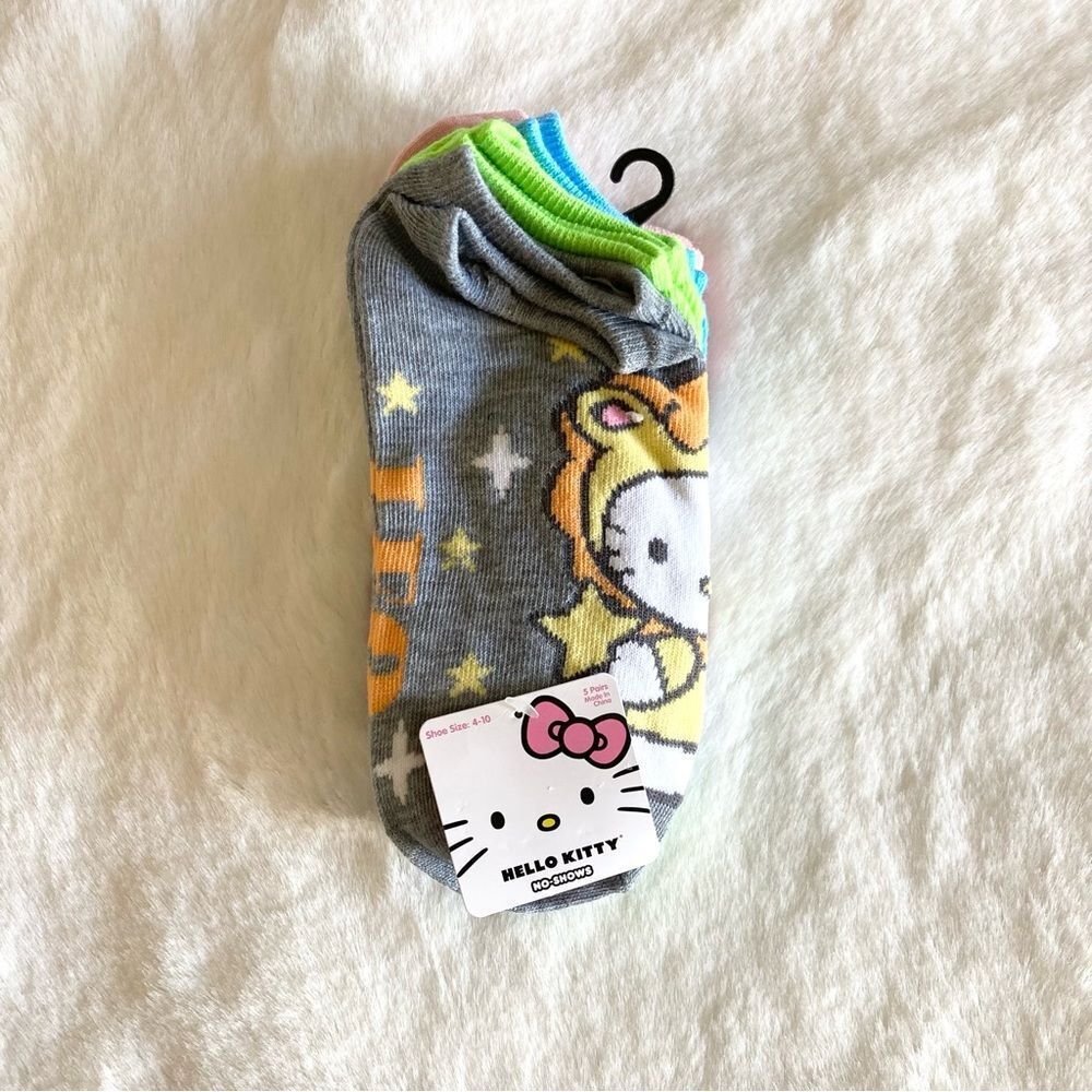 Hello Kitty 5 Pair Zodiac No Show Socks Astrology Horoscope NWT Women's